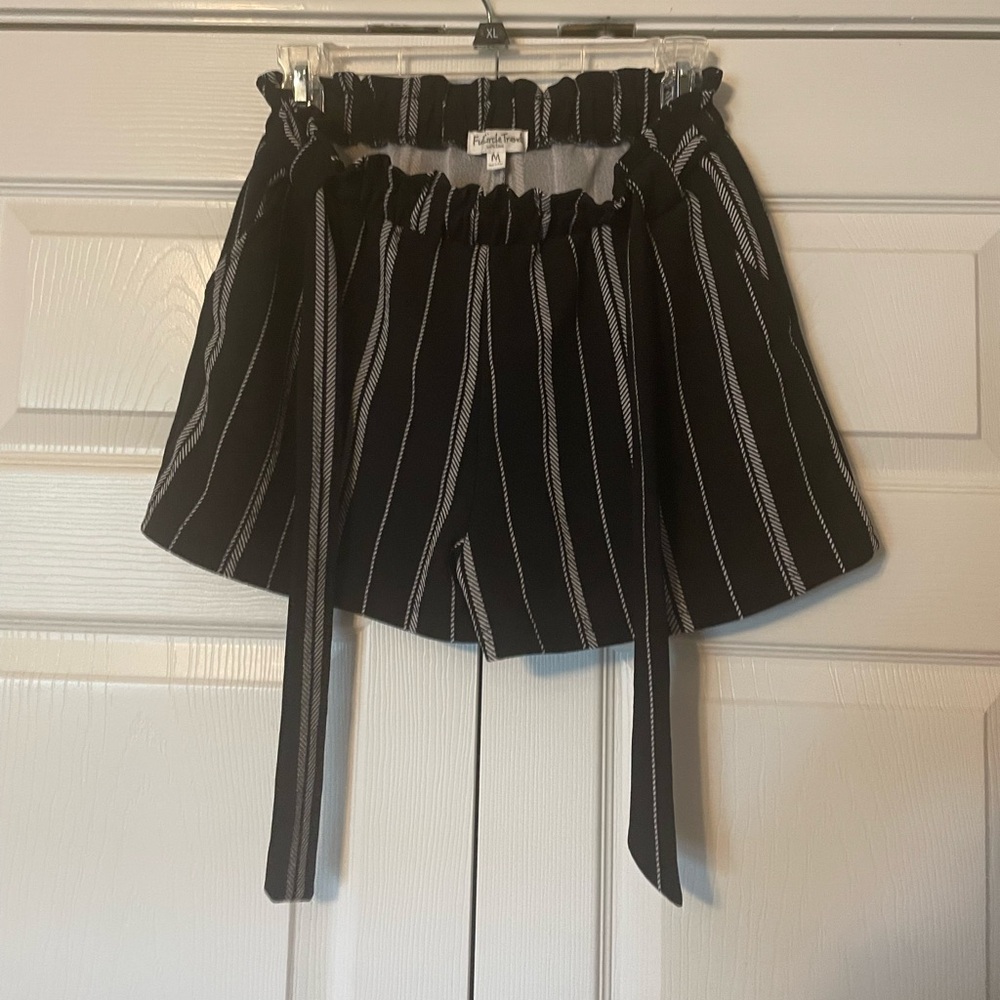Tie-front Shorts